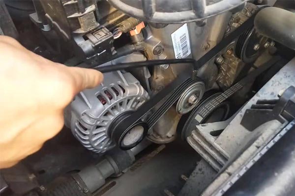 赤城转速传感器的工作原理是什么？