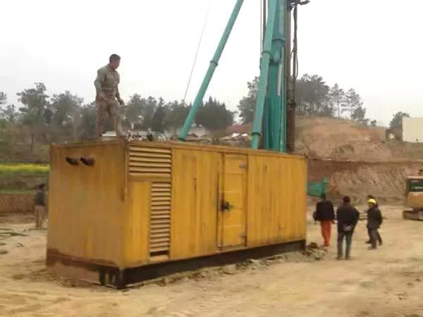 赤城如何判断水冷式机油散热器密封件是否需要更换？